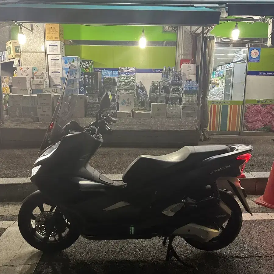 혼다 Pcx 125cc 19년식 저렴하게 판매합니다