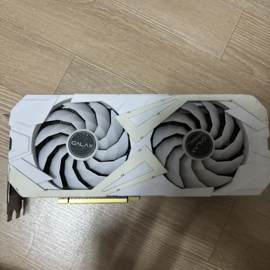 Rtx3070ti 화이트 팝니다