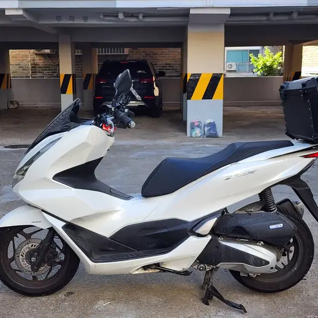 21년식 PCX125 ABS 1만9천 배달세팅 팝니다