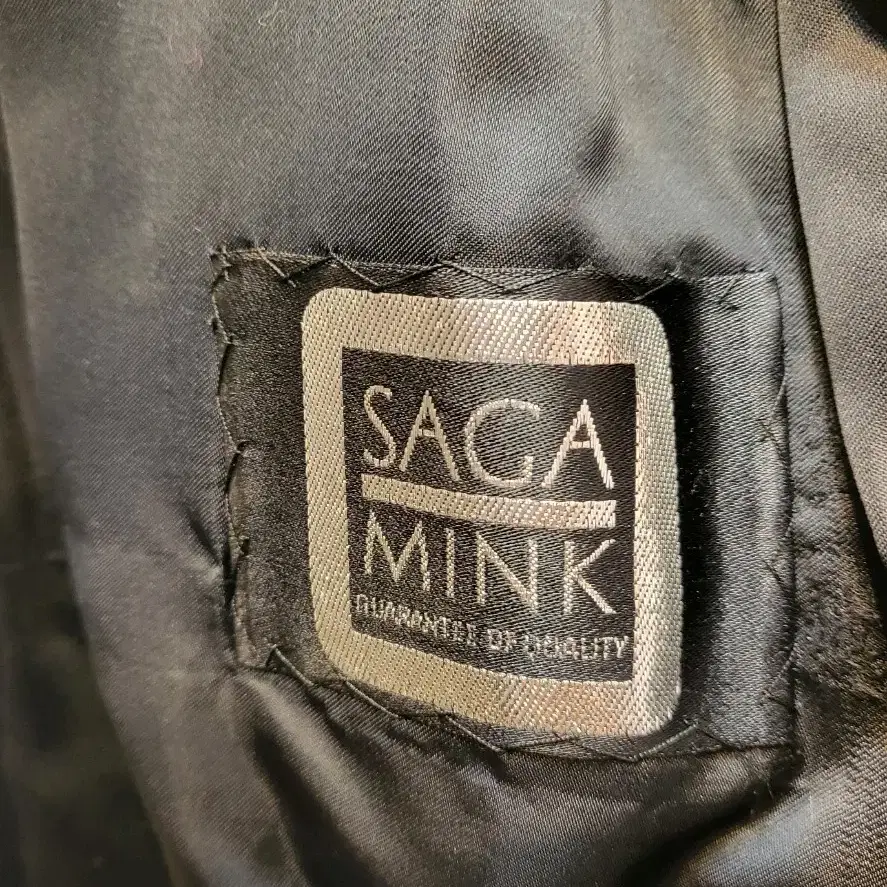 SAGA MINK 사가로열 블랙 밍크 하프코트