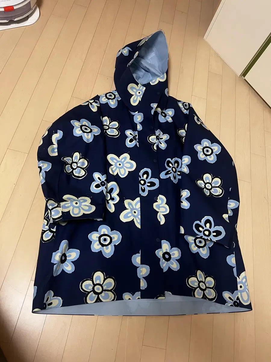 Marni Uniqlo Half Raincoat