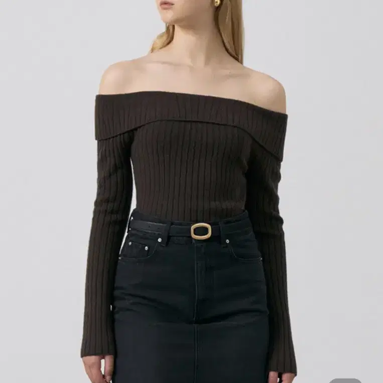 르네제이 오프숄더 Wholegarment Off-Shoulder Knit