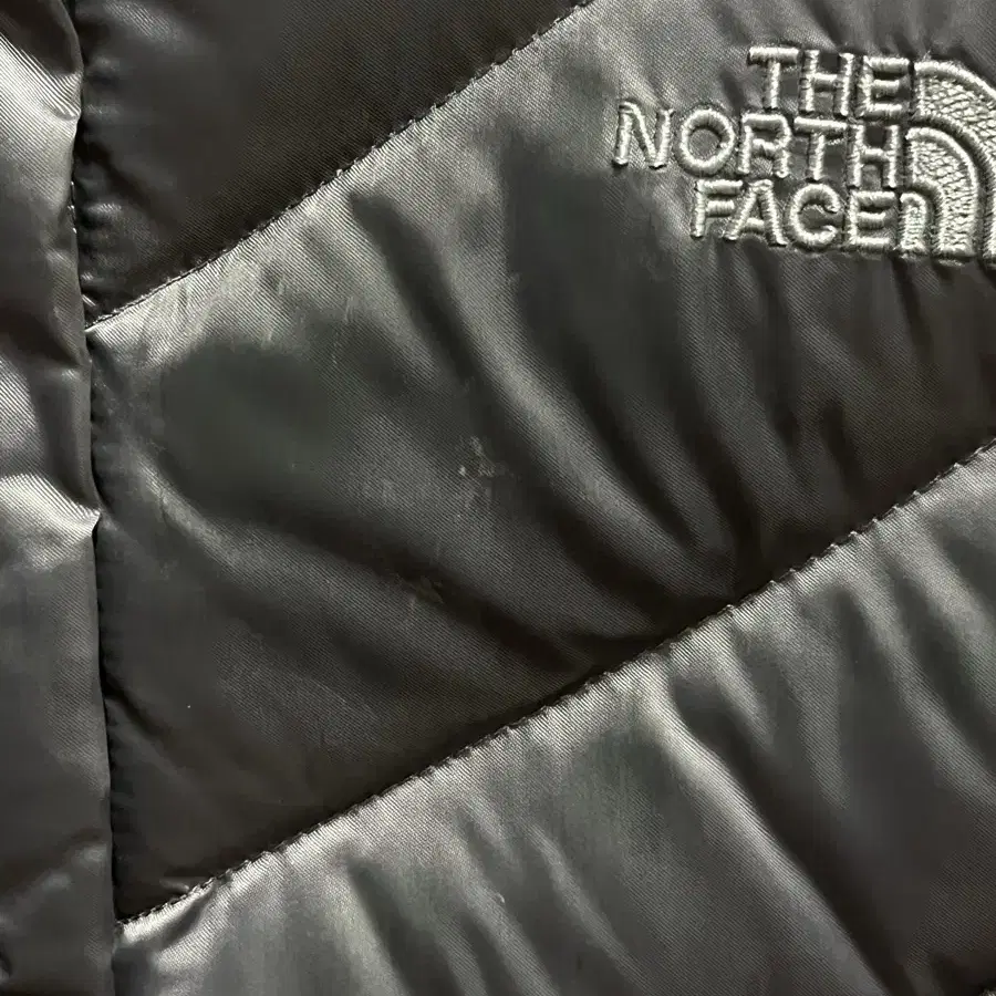 노스페이스 (The North Face) 실버 패딩 xs