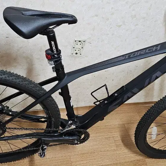 사바 토치 8.2 XT 24단  27.5 카본 MTB 자전거