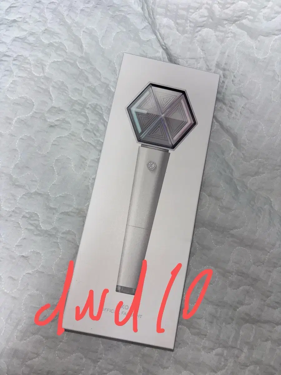 EXO OFFICIAL FANLIGHT 엑소 에리디봉 판매합니다