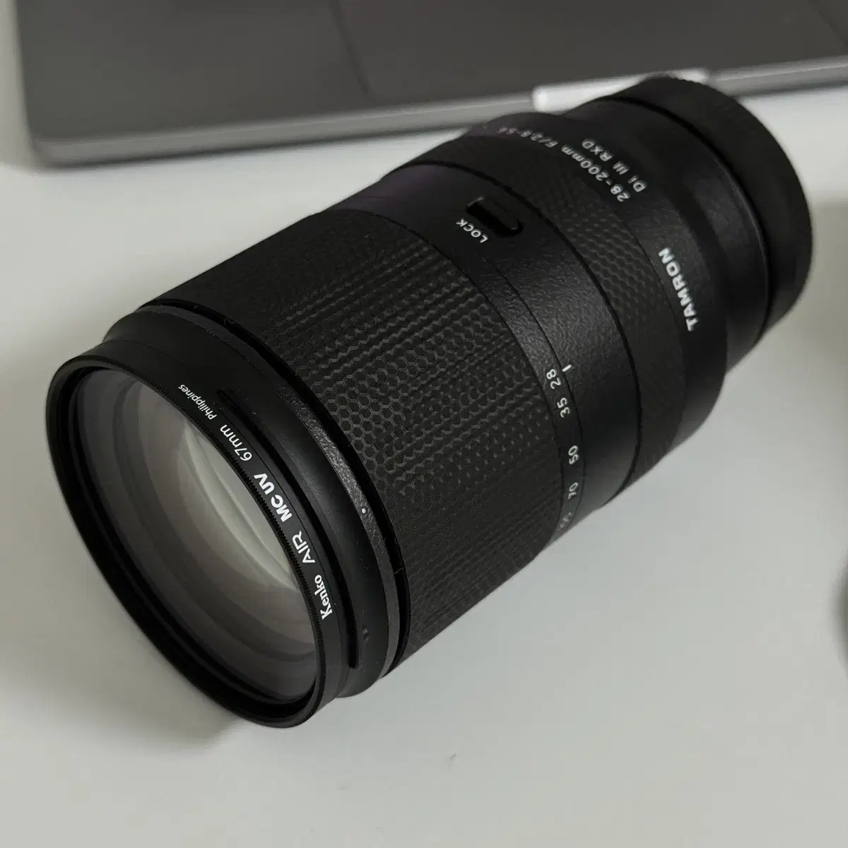 탐론 28-200 F2.8 소니 FE 마운트