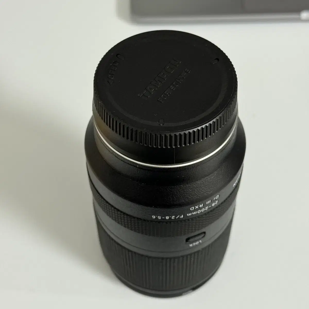 탐론 28-200 F2.8 소니 FE 마운트