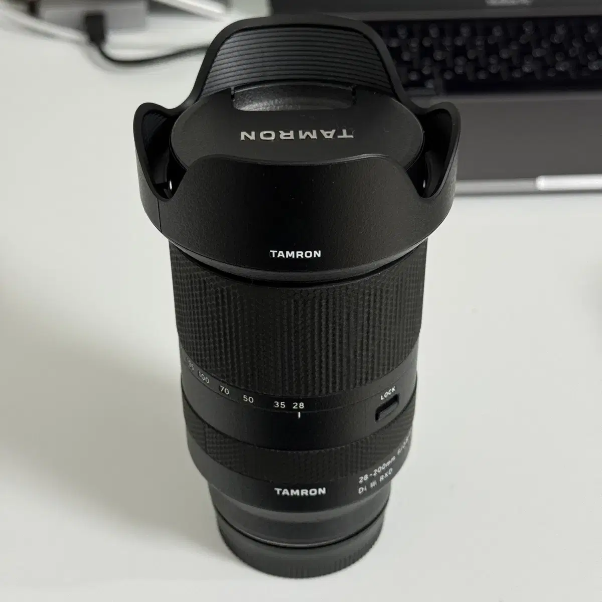 탐론 28-200 F2.8 소니 FE 마운트