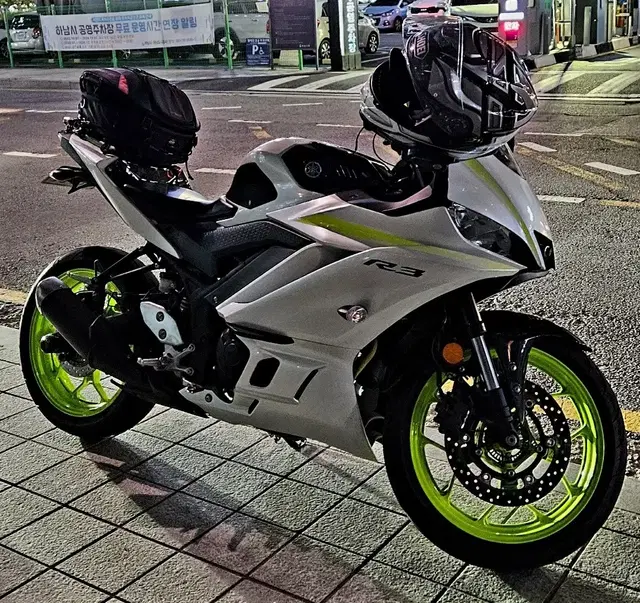 야마하r3 닌자400 cbr500 슈퍼커브 베스파300 gts300