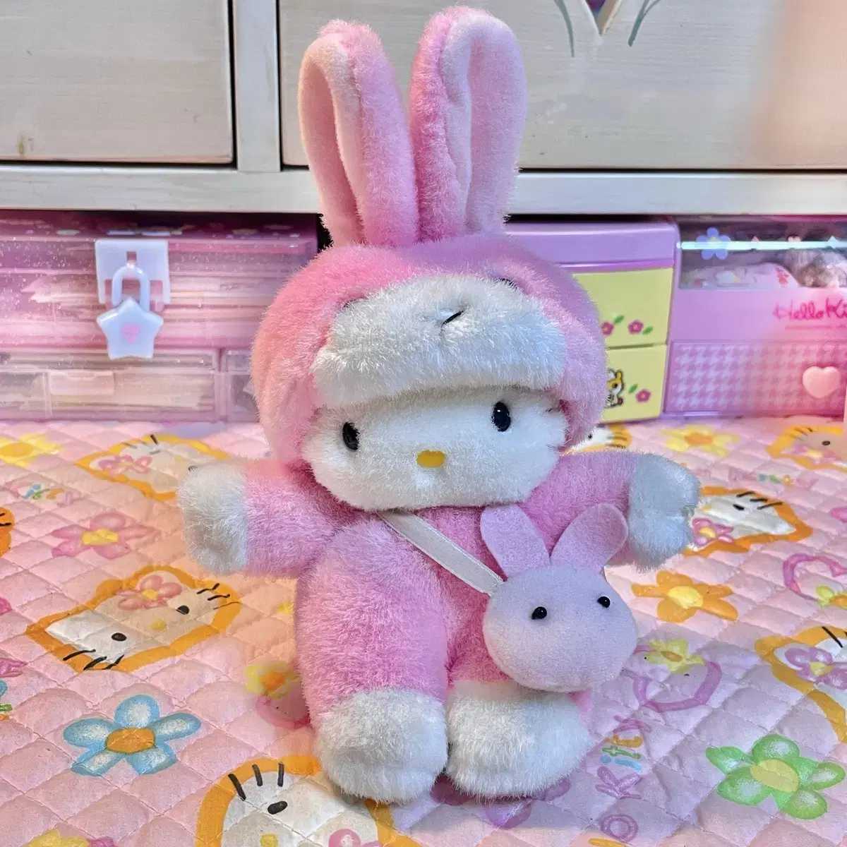 classickitty bunnybunny bunny doll bagkitty pocilkitty