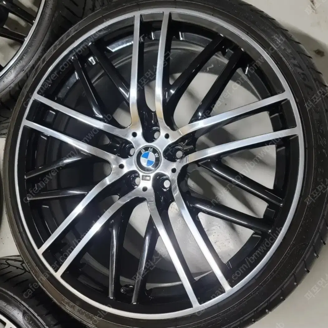 bmw g60 5시리즈 21인치 순정 휠타이어