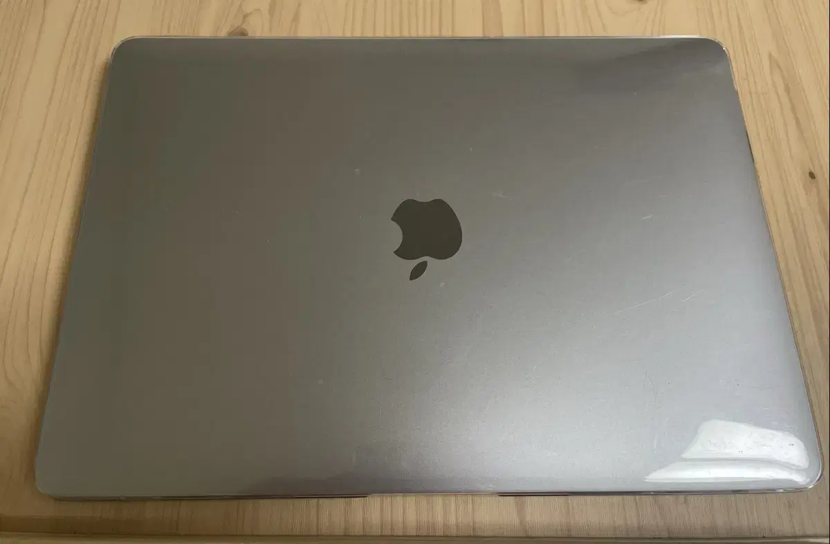 2020 MacBook Air 13-inch i3 256GB 8GB