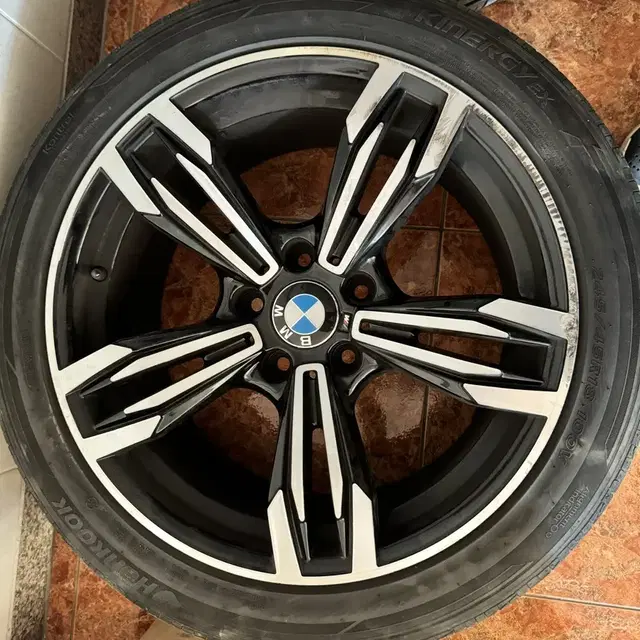 BMW 중고 18인치 휠타이어