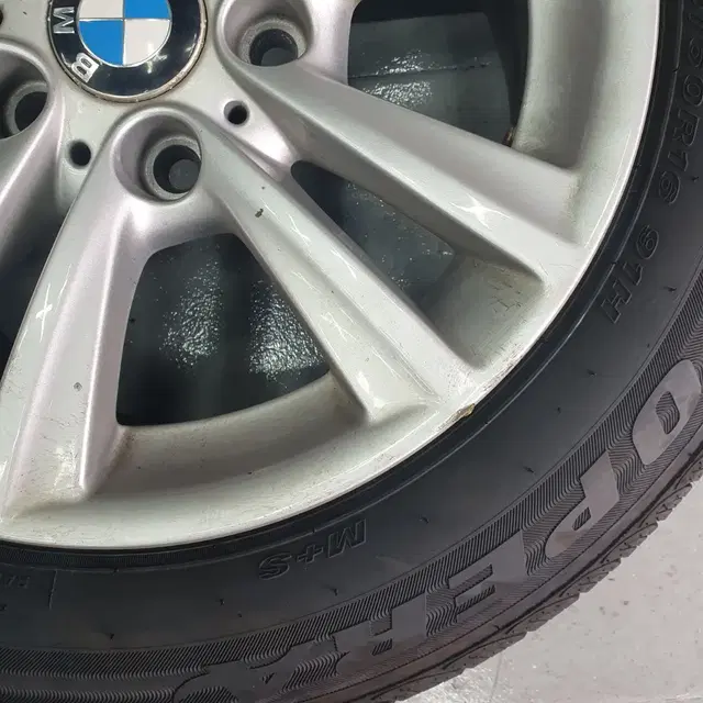 bmw f바디 순정 정품 16인치 휠 판매합니다~!!