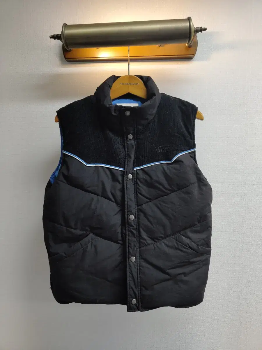 M) Vahn's JPN Corduroy Puffer Vest