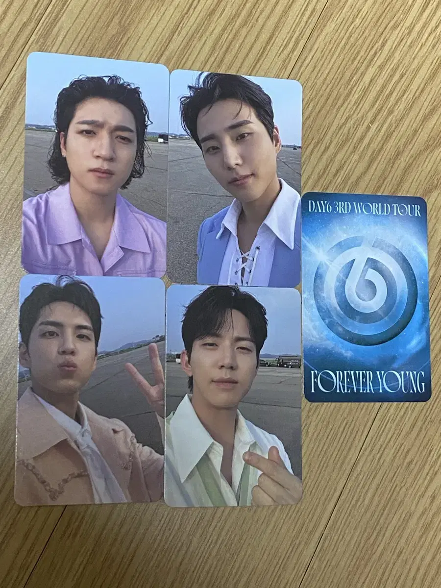 Day 6 photocard FOREVER YOUNG Forever Young First Con Photocard