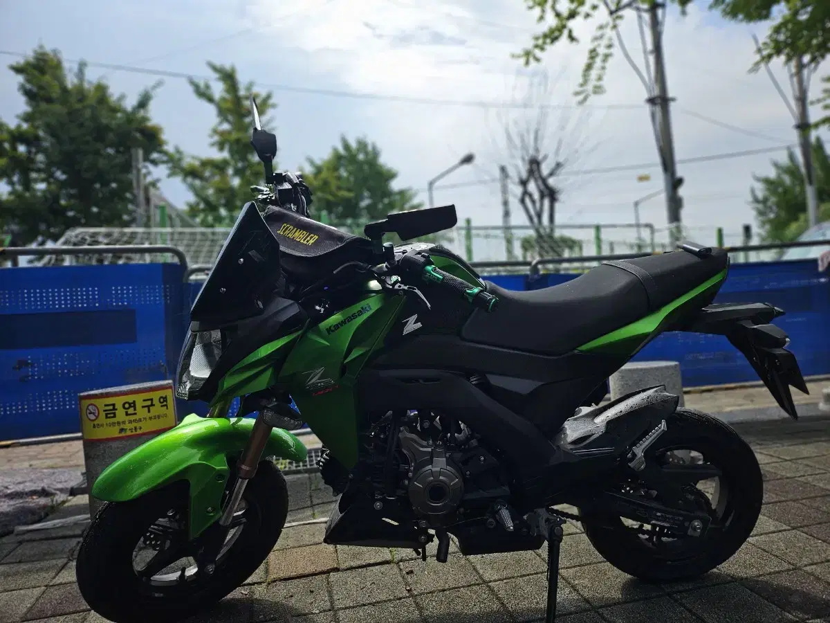 가와사키 z125  팝니다.