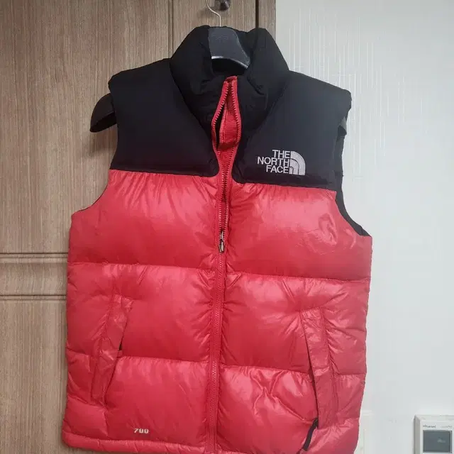 The North Face 700 패딩 조끼