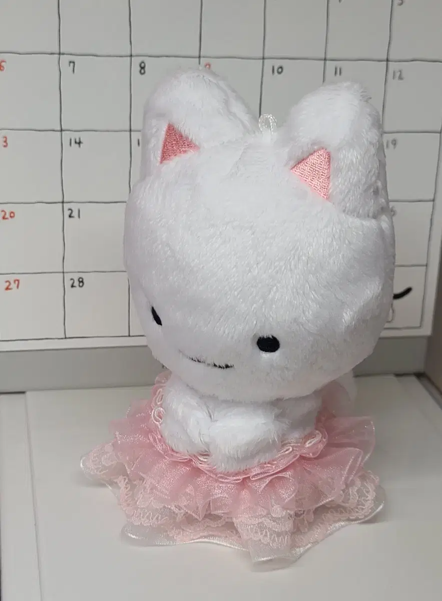 더보이즈 주연 인형 쭈톨이