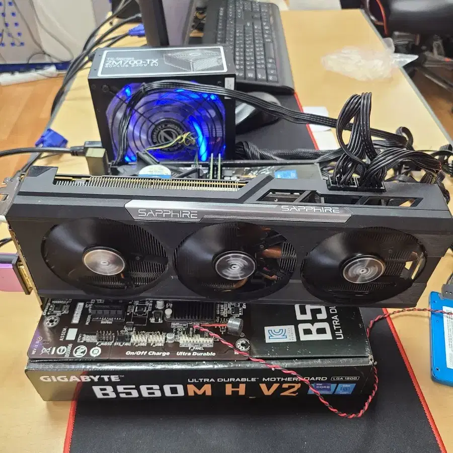 (택포) 라데온 AMD R9 390 8GB 그래픽 중고