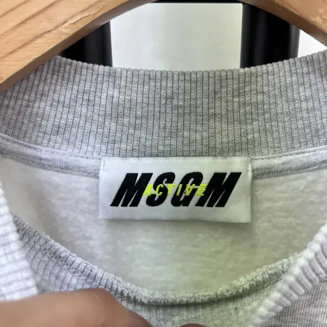 매장정품) MSGM 오버핏 남녀공용 맨투맨 S