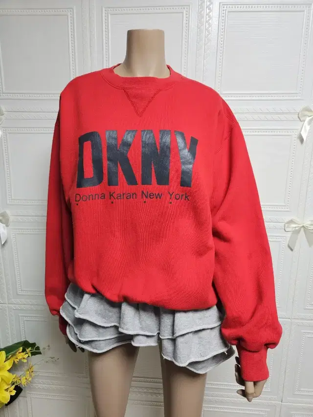 DKNY 속기모 오버핏 맨투맨