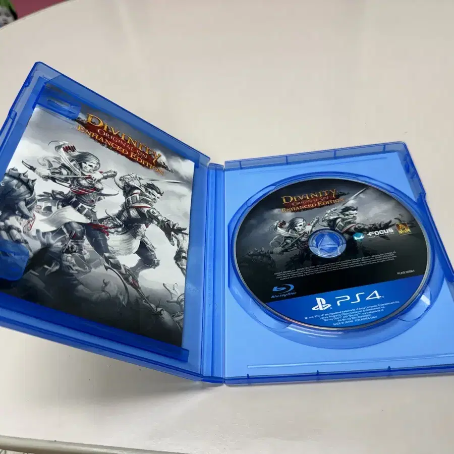 Ps4 디비니티 1 팝니다