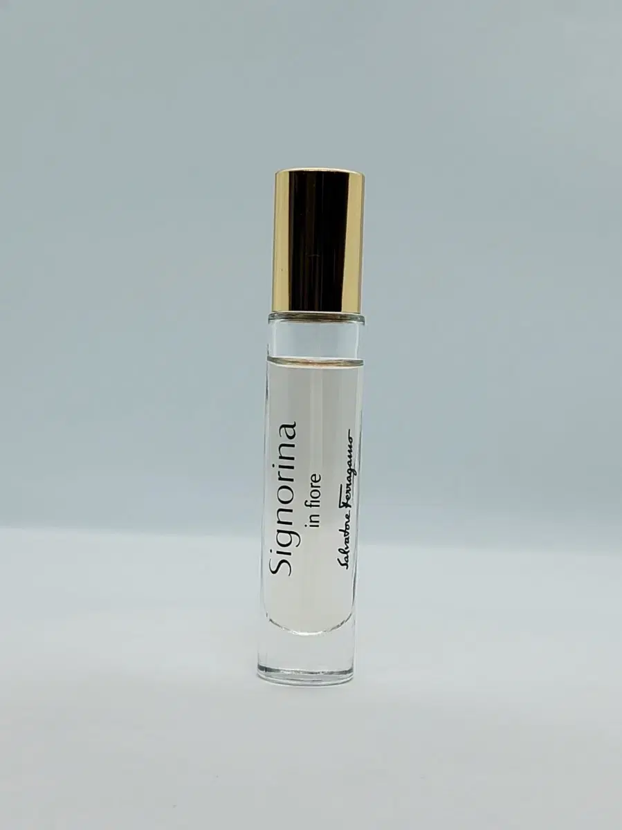 페라가모 세뇨리나 인 피오레 10ml EDT 향수