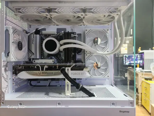 7800X3D RTX4080SUPER 게이밍 컴퓨터