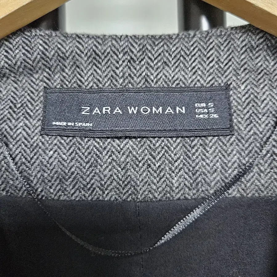 S 자라 ZARA 헤링본 노카라 자켓