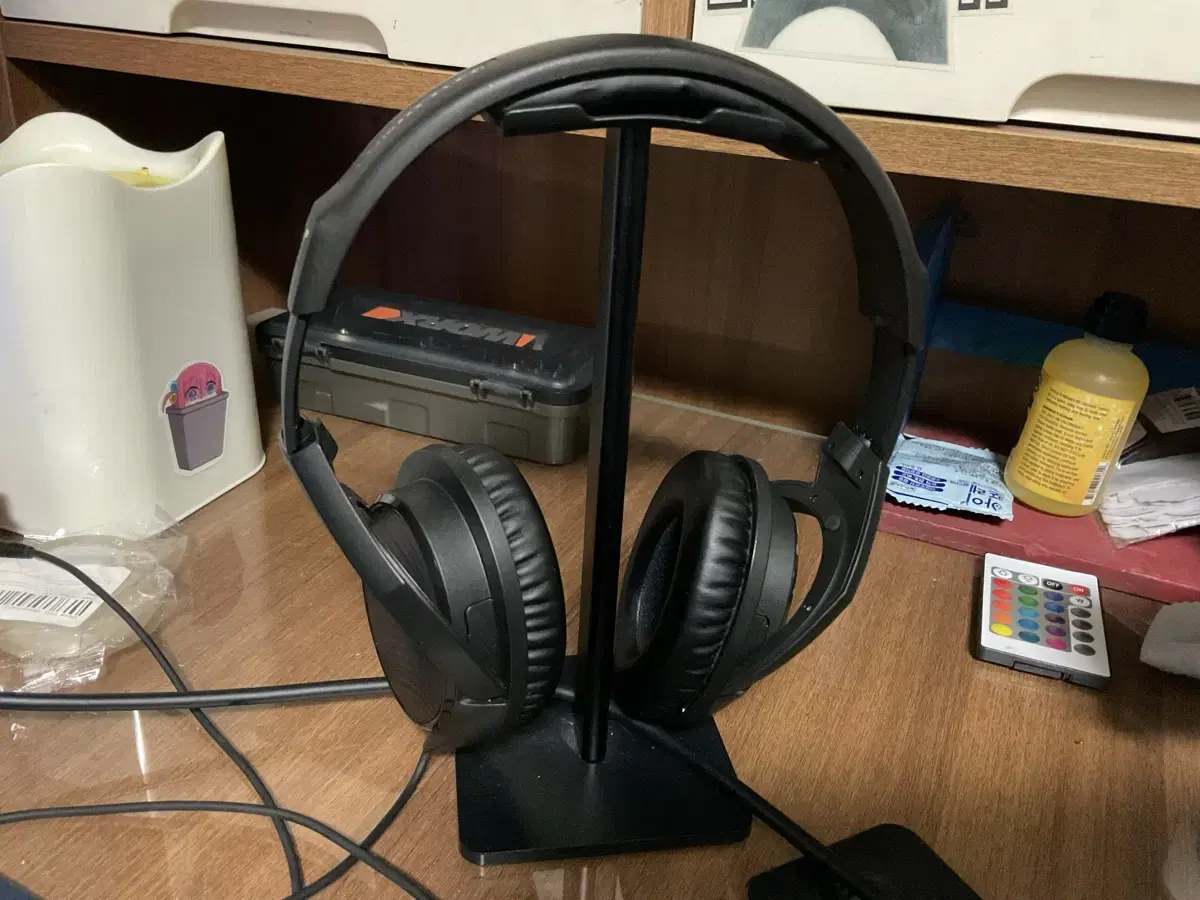 Sennheiser HD200 PRO