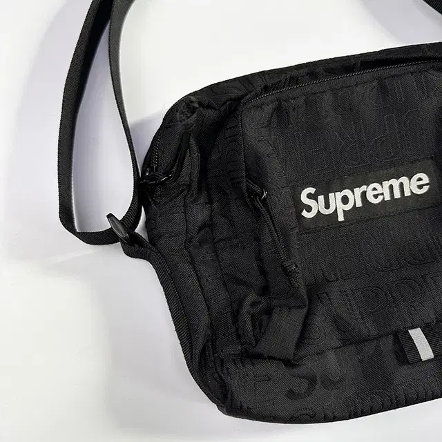 SUPREME 19SS Shoulder Bag 슈프림 숄더백