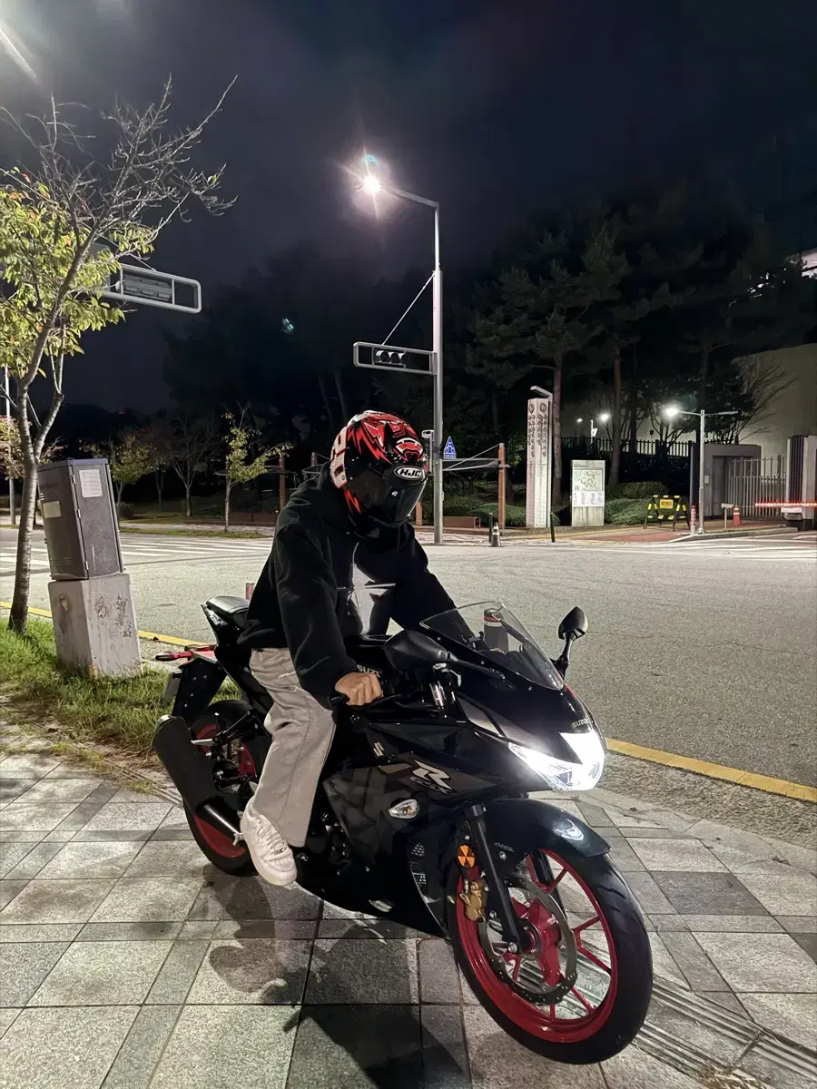 SUZUKI GSX-R125 23년식 신차급