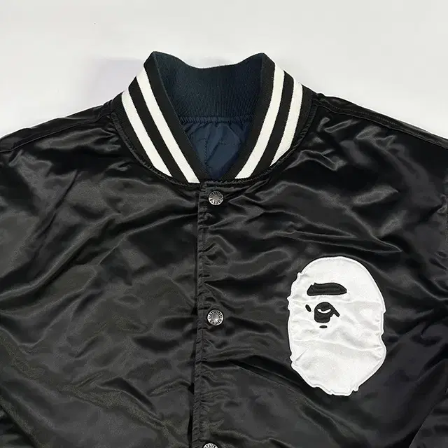 BAPE 22SS 베이프 리버시블 바시티 자켓