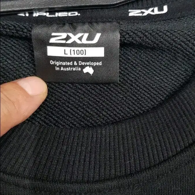 2xu  맨투맨