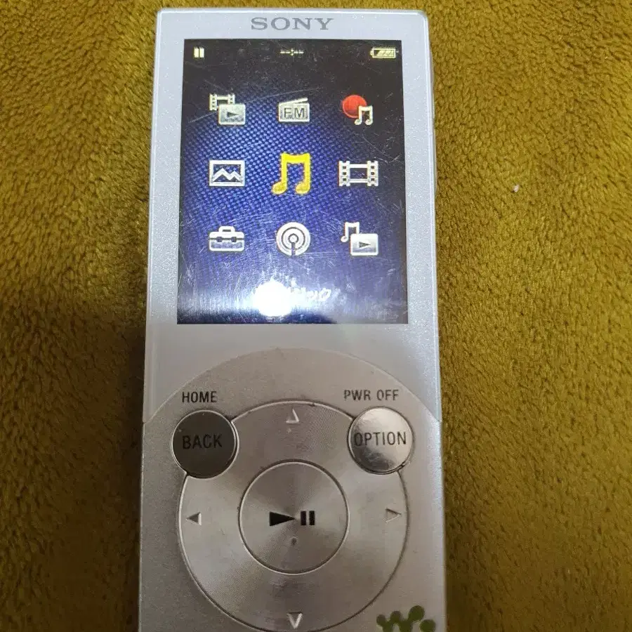 작동품) sony 소니 mp3플레이어 8기가.