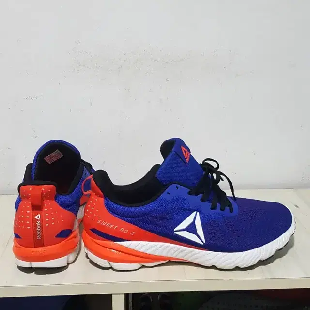 택포 280~285 신품급 REEBOK RD-2 초경량 다목적 쿠션화!