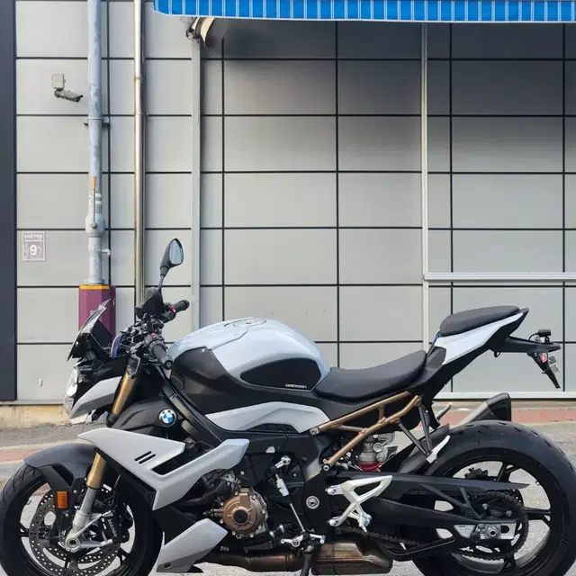 특가)bmw s1000r 22년 1만키로 상태굿 신차보증최저가 판매합니다