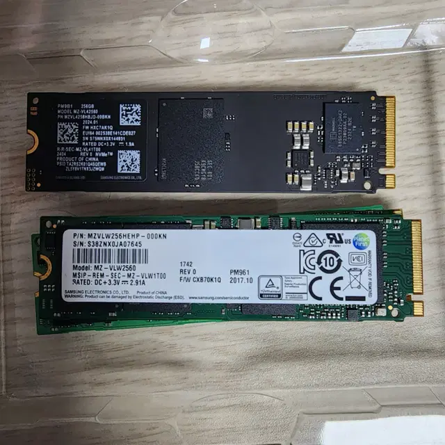 삼성 PM9A1 SSD 256GB 외/원도우10, 문서