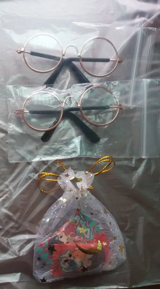 15Ging doll clothes glasses wts!