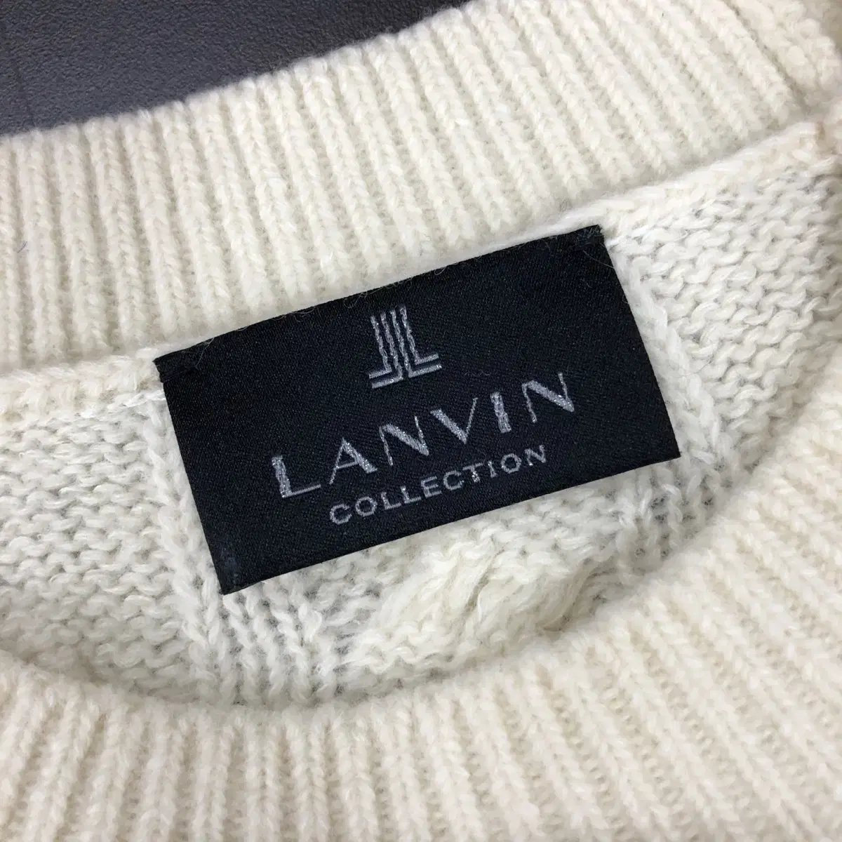 [ LANVIN ] 랑방컬렉션 바닐라 케이블 스웨터