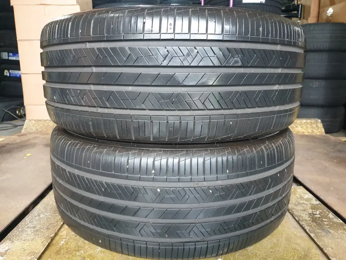 2454518 중고 한국 키너지EX 245/45R18 100V 2본세트