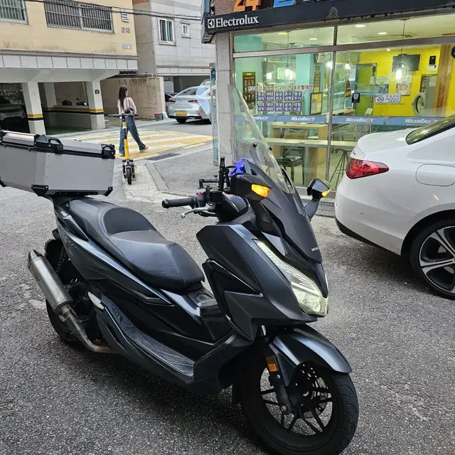 포르자350 22년식 PR2 구변o 440만원 싸게 판매합니다! (pcx