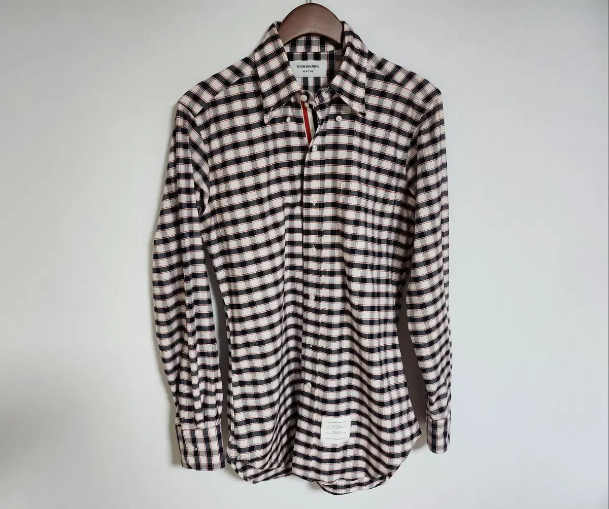 1 Thom Browne Check Three-Wire Hidden Shirt MWL010 6074