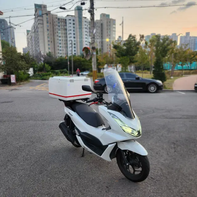 Pcx abs 23년식 9900km 배달세팅