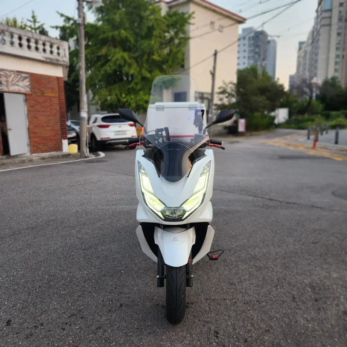 Pcx abs 23년식 9900km 배달세팅