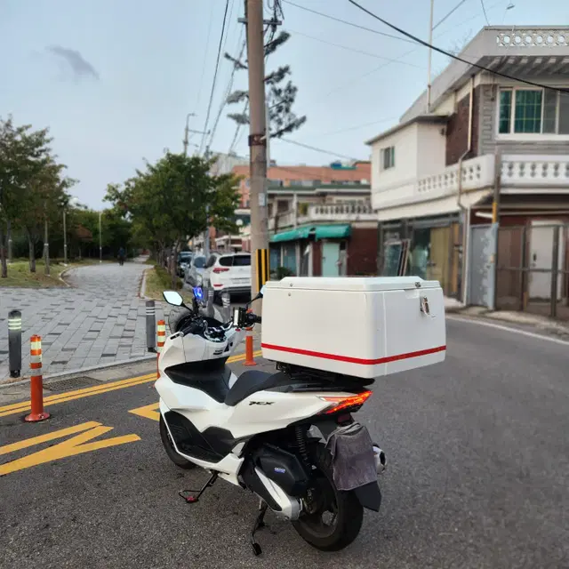 Pcx abs 23년식 9900km 배달세팅