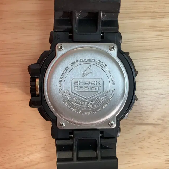 지샥 빅페이스 (G-SHOCK GA-400) 블랙&골드 흑금 판매합니다