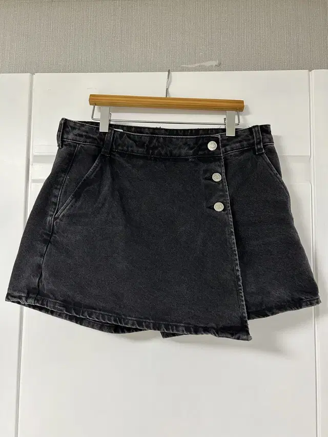 [ZARA] 자라 흑청 블랙 데님 치마바지 스커트팬츠 M(28-30)