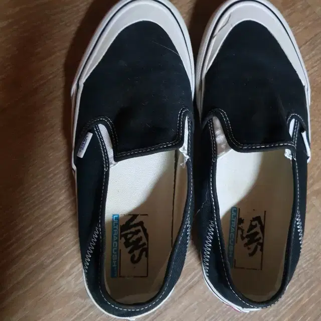 반스(VANS 정품)운동화 캐주얼화 단화 로퍼 스니커즈 255